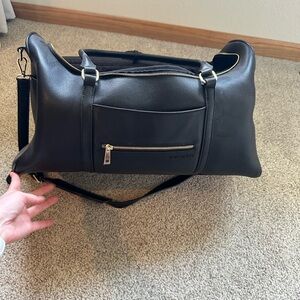 Fawn design - the weekender duffle